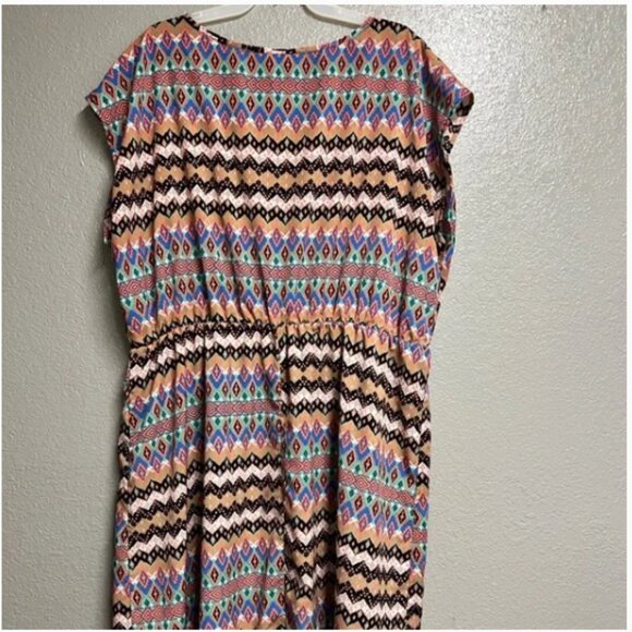 Midi Dress, Just Be, Horizontal lines, front is shorter than back, batwing/petal - Picture 5 of 6